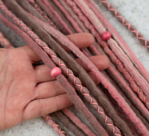 Rose pergola Wool Dreads Ponytail